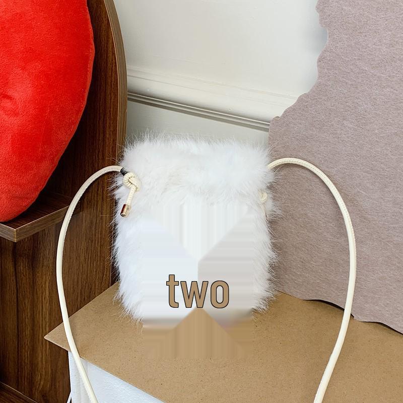 2025 Herbst/Winter Trendige Cartoon Fell Umhänge- & Handytasche – Flauschige Handtasche für Damen