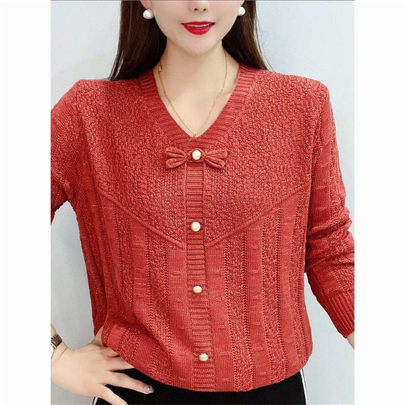 Stylish V-Neck Long-Sleeve Knit Top for Women - Loose & Slimming, Perfect for Autumn & Spring.