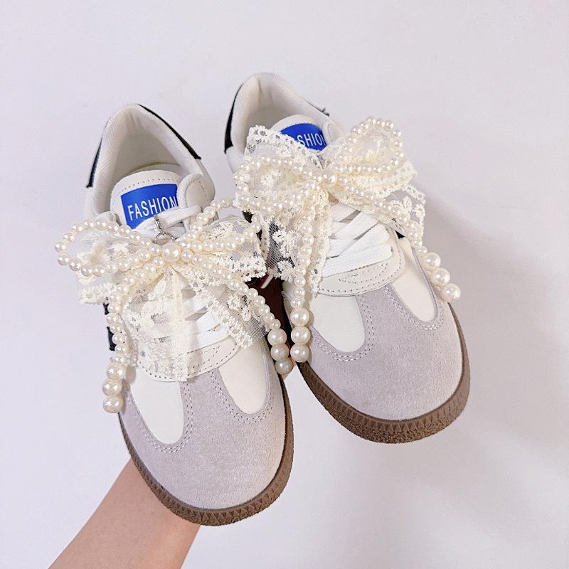 1/2 Piezas Flor Decorativa para Zapato Hebilla Encaje Perla Lazo Cordones de Zapato Amuletos Para Zapatillas Accesorios de Amuletos para Zapatos