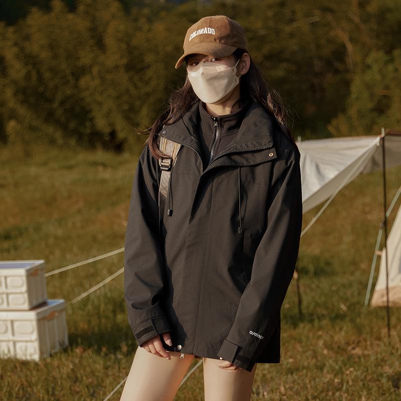 Herbst und Winter Neue Drei-in-Eins-Paare Abnehmbare Innenauskleidung Mit Kapuze Winddichte Bergsteigerbekleidung Warme Outdoor-Hardshelljacke