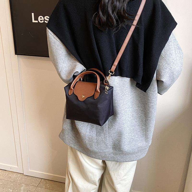 Retro Fashion New Versatile Women's Bag Hand Shoulder Bag Simple Fashion Crossbody Dumpling Bag