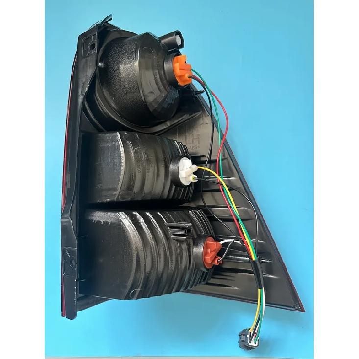 Rear Comination Lamp Assy LH 8360132003 RH 8360232003 For Ssang yong Actyon Sports 2006-2011