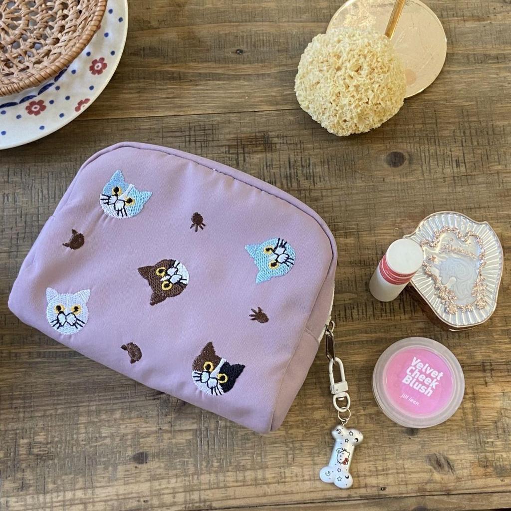 Niedliche Make-up-Tasche mit großer Kapazität und Katzenstickerei
