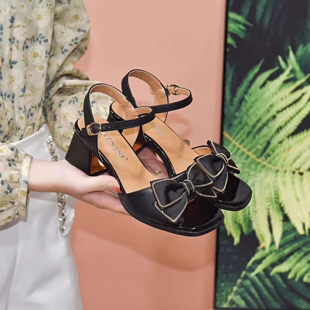 

Женские летние сандалии, роскошные элегантные босоножки из искусственной кожи для женщин, модные босоножки на танкетке с открытым носком 38