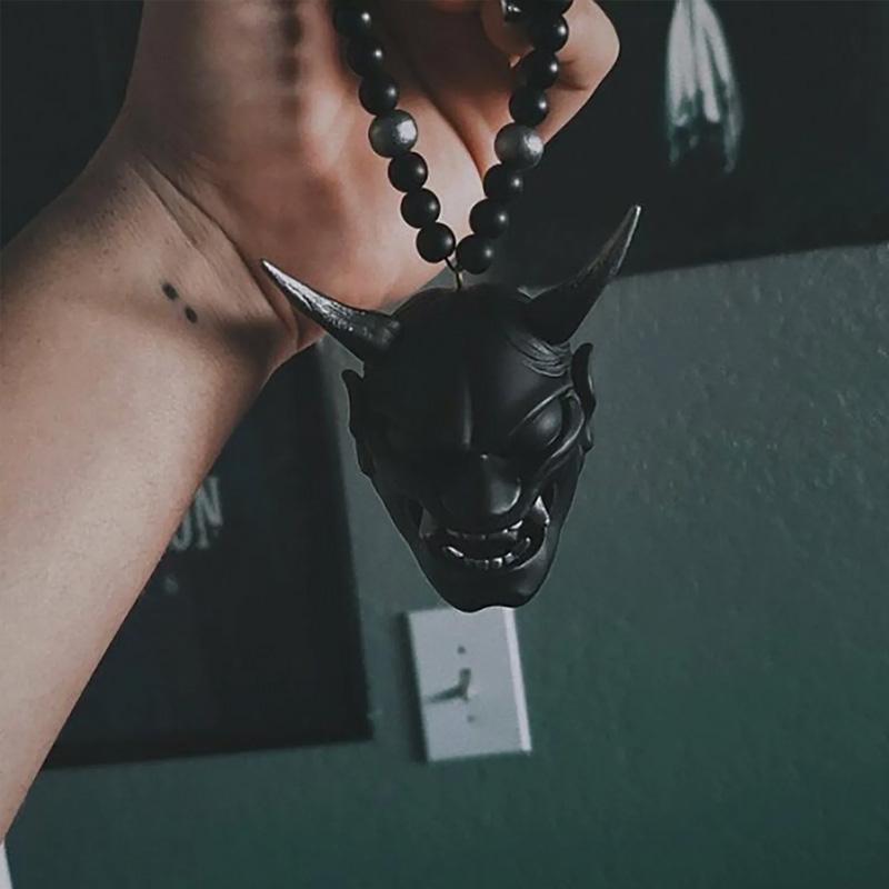 1Pc Hannya Helmet Japanese Oni Charm Hanging Pendant Samurai Car Accessories Auto Ornament Rear View Mirror