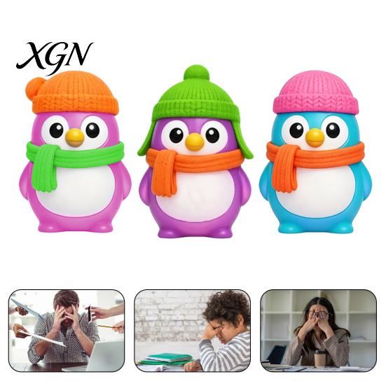 Pinguin Stressabbau Spielzeug Cartoon Strickmütze Schal Kneten Sensorischer Ball Anti-Angst Weiches Tier Schreibtisch Kinder
