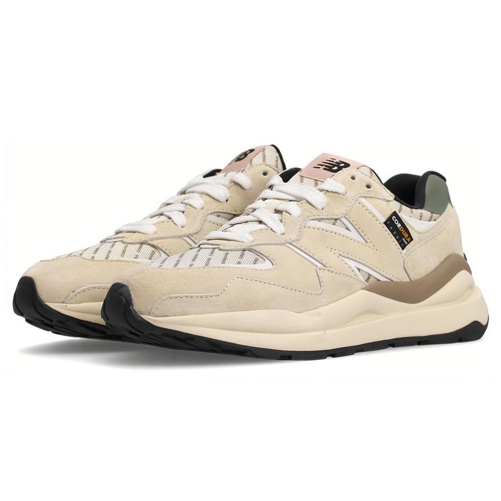New Balance 57/40 Off-White Unisex Sneakers Green M5740CD1