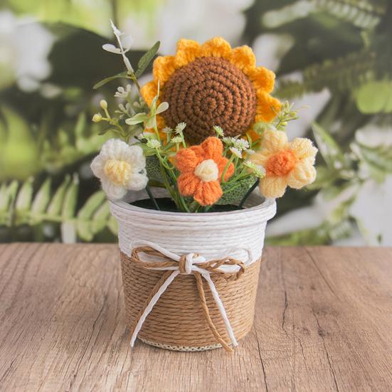 Handmade Crochet Flower Bouquet with Pot, Cute Little Knitted Potted Flower for Car Dashboard, Home Office Decoration, Gift for Birthday, Anniversary