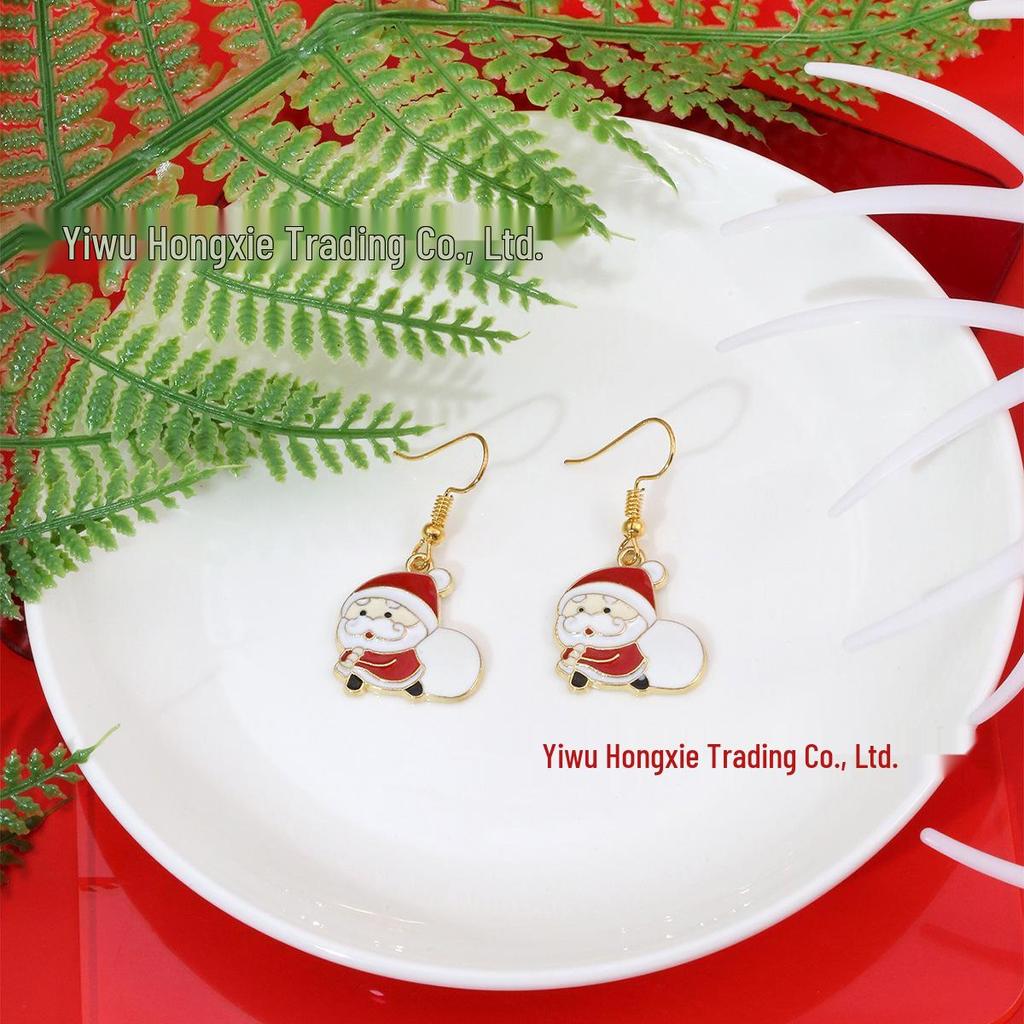 European & American Santa Claus Pendant Earrings - Creative Holiday Fun Design for Women
