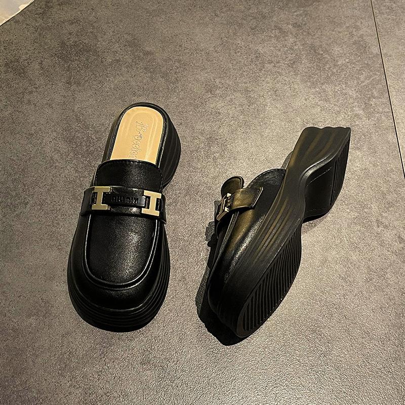 Fashion Muffin Muller Shoes Single Shoes Summer Bag Head Drag 2025 New Retro Casual Super Fire Half Slippers Thick Sole