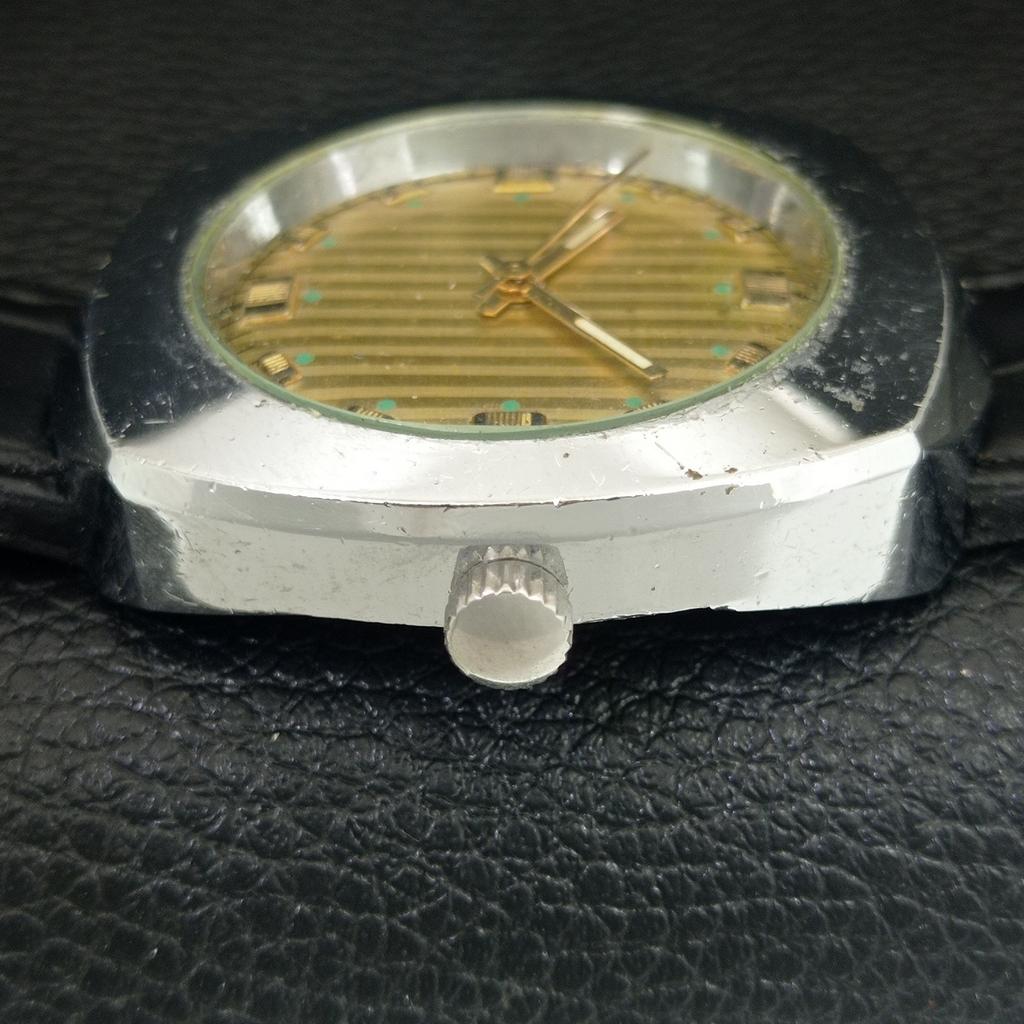 OROLOGIO DA UOMO VINTAGE SVIZZERO BERBERAT A CARICA MANUALE RISTRUTTURATO a704654-1