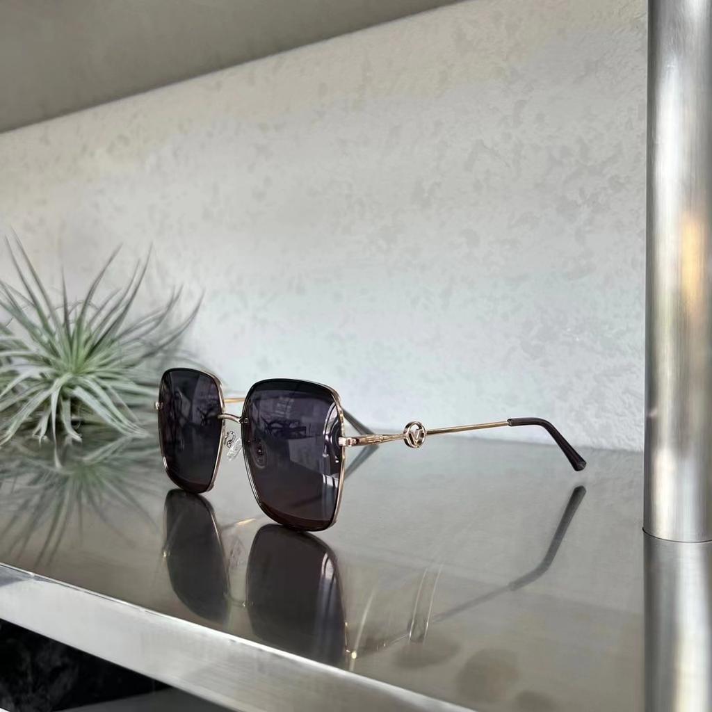 Korean Style Square Sunglasses for Women Men UV Protection High Quality Fashion Sun Glasses