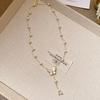 Retro Round Resin Necklace: Versatile, Fashionable High-End Clavicle Chain for Women