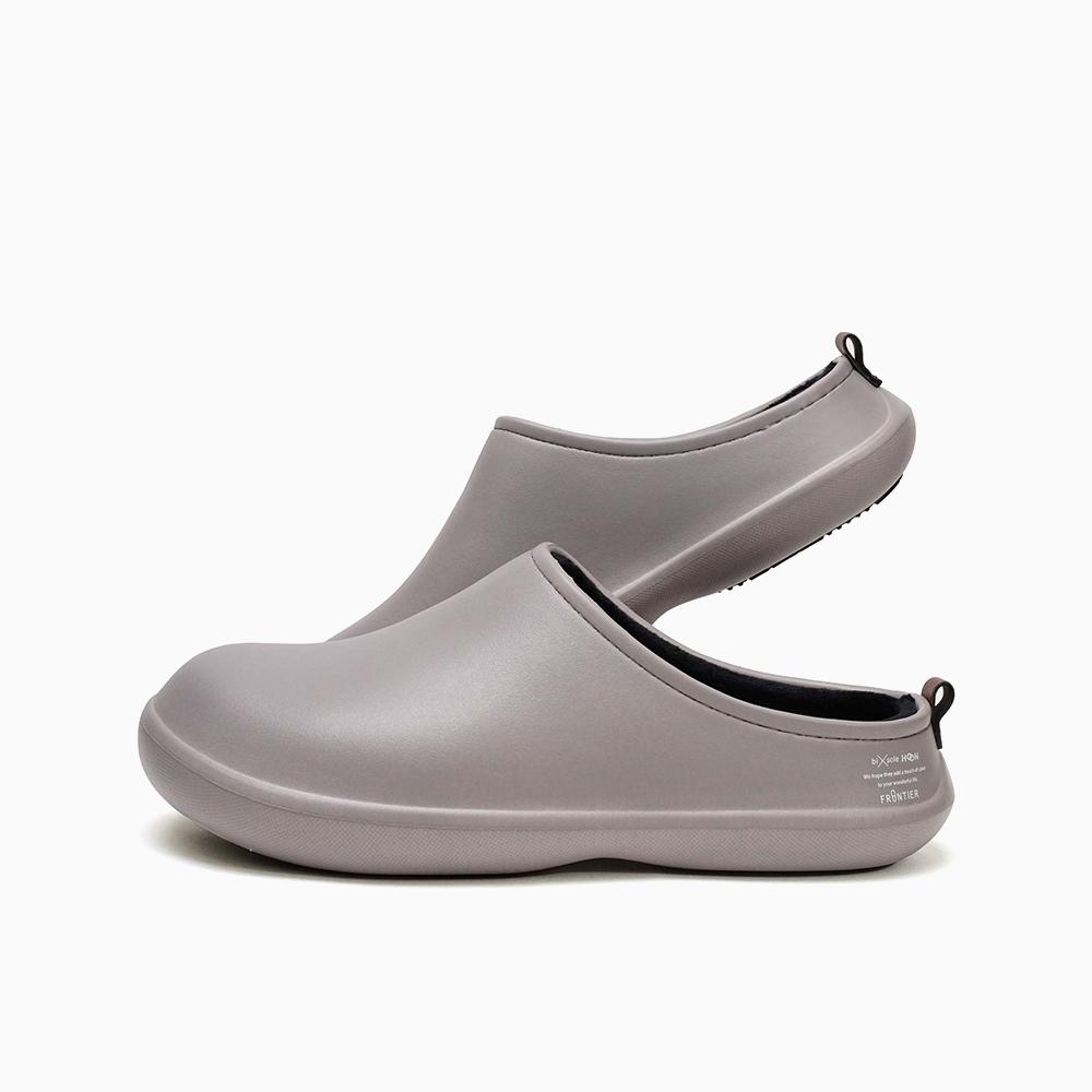 Frontier Hoon Bysol Hoon Clog-Style Fur Camping Slippers - Gray