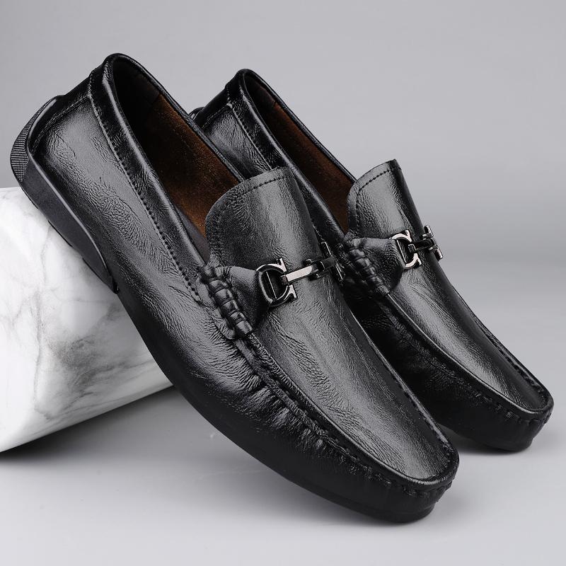 Fashion Genuine Leather Loafers for Men Ultra-light Soft-Soled Moccasins Breathable Slip on Flats Comfy Metal Buckle Male Driving Shoes