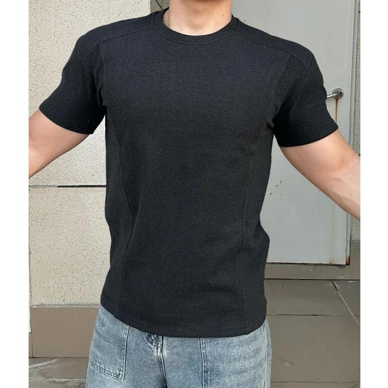 

Мужские базовые повседневные футболки с круглым вырезом, коротким рукавом, приталенного кроя, однотонные M чёрный