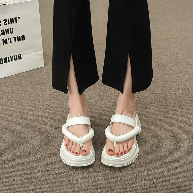 [Youshilai] Ruth's Same Thick-soled Herringbone Cool Slippers 2025 Summer New Pinch Bread Beach Sandals Women