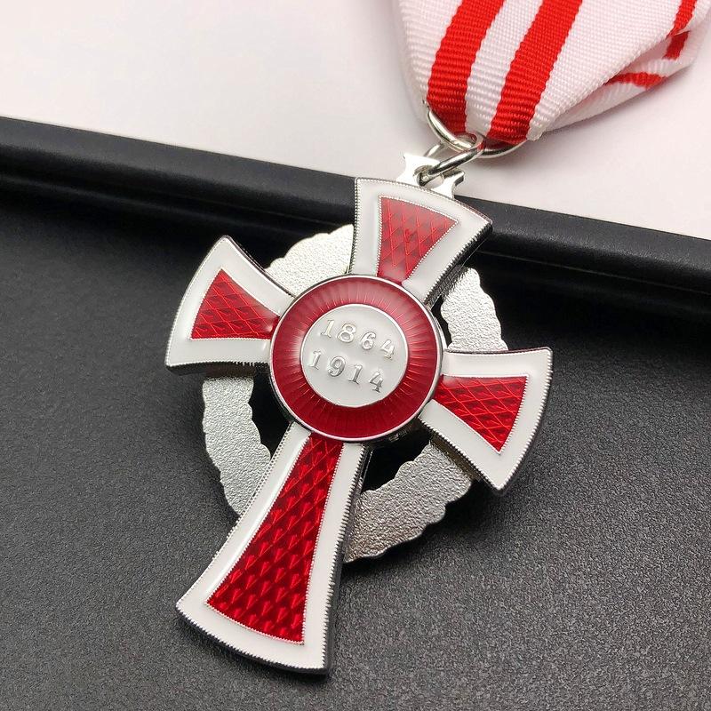 Austro Hungarian Silver Plated Oak Leaf Wreath, Red Cross Emblem, Pendant, Soviet Medal, Commemorative Medal,  Christmas Gift, Stocking Stuffers