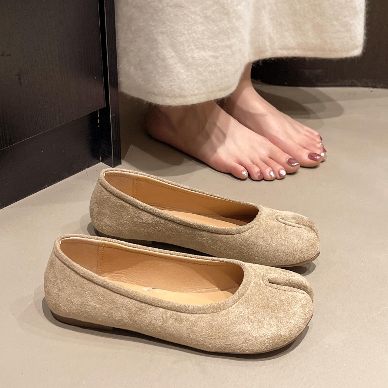 

Модная весенне-летняя женская обувь таби, тапочки с пальцем свиньи, обувь для ленивых людей, обувь на копытах, резиновый верх, простая обувь, женские туфли Мэри Джейн 40 хаки