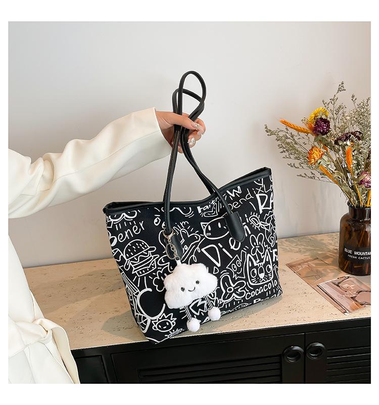 Autumn/winter 2025 Graffiti Portable Tote Bag