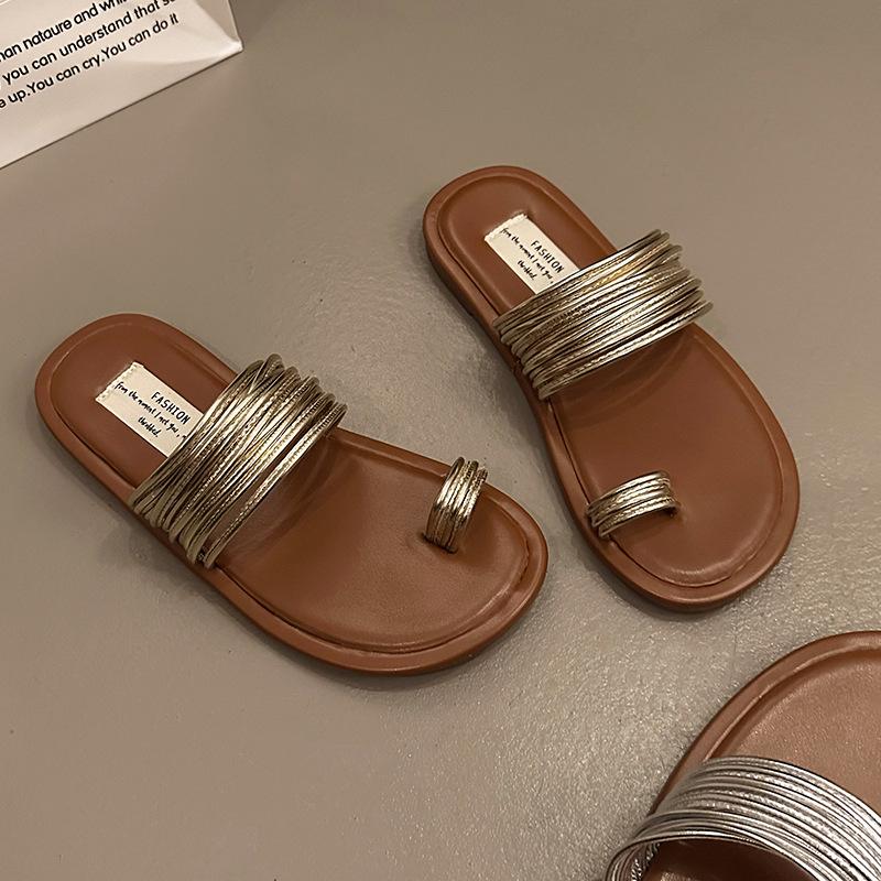 

Дизайнерские тапочки с закрытым носком, женские, новинка лета 2025 года, для ношения с юбкой, плоские пляжные сандалии 35 золотой