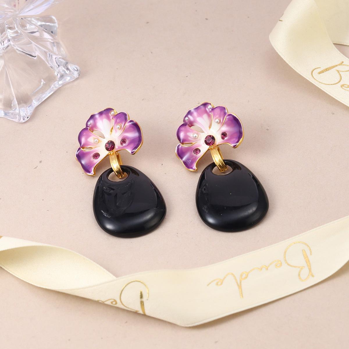

New Chinese style national style enamel spring color pearl burgundy flower earrings new high-end temperament fashionable retro earrings