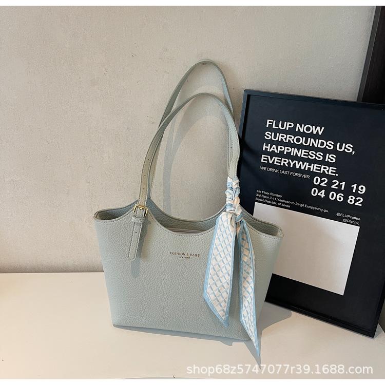 Simple Retro Bag Women's Large Capacity 2025 New Casual Spring and Summer Versatile Shoulder Bag To Work Commuter Tote Bag