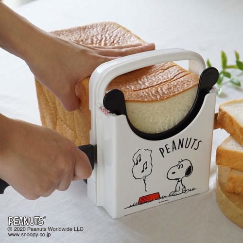 Skater Bread Cutting Guide Snoopy PEANUTS Made In Japan 14.5x19x6cm SCG1-A