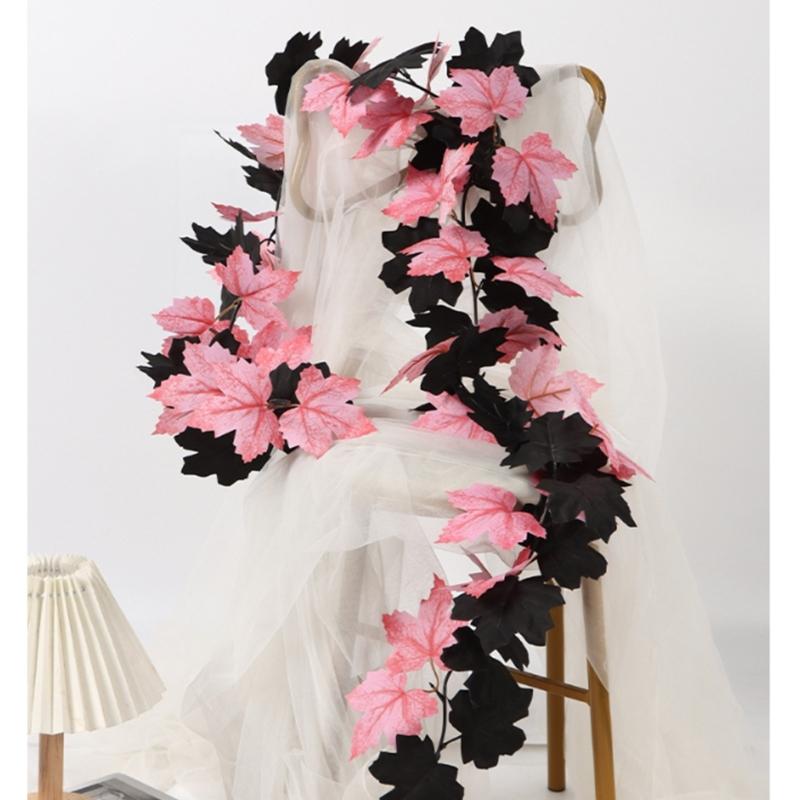 Flexible Artificial Maples Leaf Garlands Indoor Outdoors Halloween Theme Decors Easy Setups Sustainable Plastic Materials