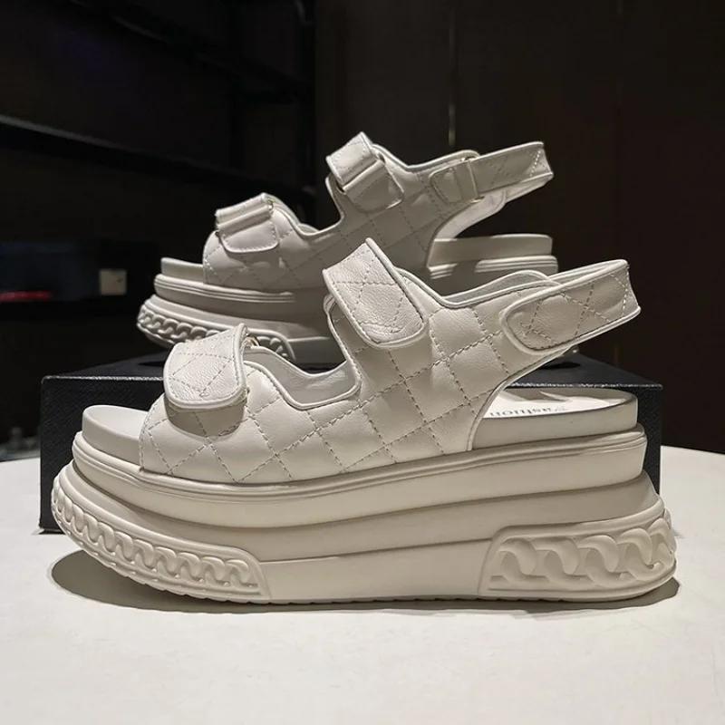 

Мода Роскошные Дизайнеры Мода Кожаные Женские Босоножки на Платформе Белые Массивные Спортивные Туфли на Танкетке Для Женщин Летняя Студенческая Обувь Большой Размер 35 бежевый