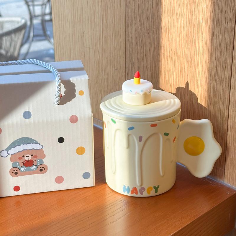 Narozeninový dárek Roztomilý Mléčný Fufu Zavařené Vejce Keramický Hrnek Dortový Hrnek s Víčkem Pár Chlapec a Dívka Hrnek na Pití Vody