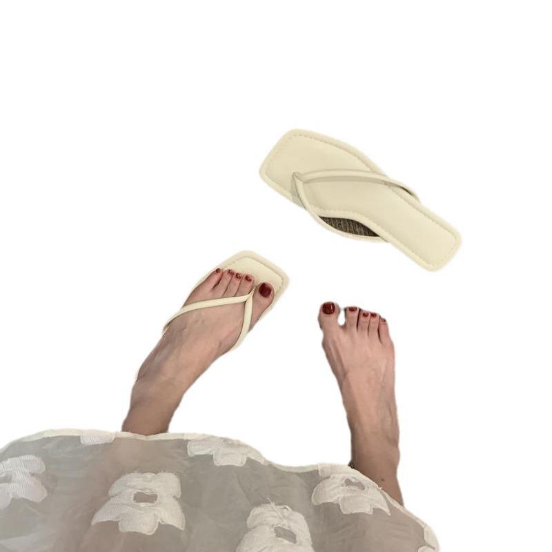 Flat-bottomed Silver Flip-flops Women's Shoes Summer 2025 New Niche Versatile Outer Wear Toe Beach Sandals