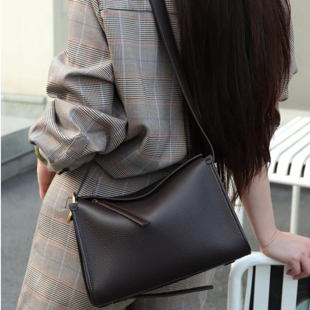 Genuine Leather Women's Shoulder Crossbody Black Bags Luxury Designer Cowhide Wide Shoulder Straps Gray Pillow Bag Ebony Gray