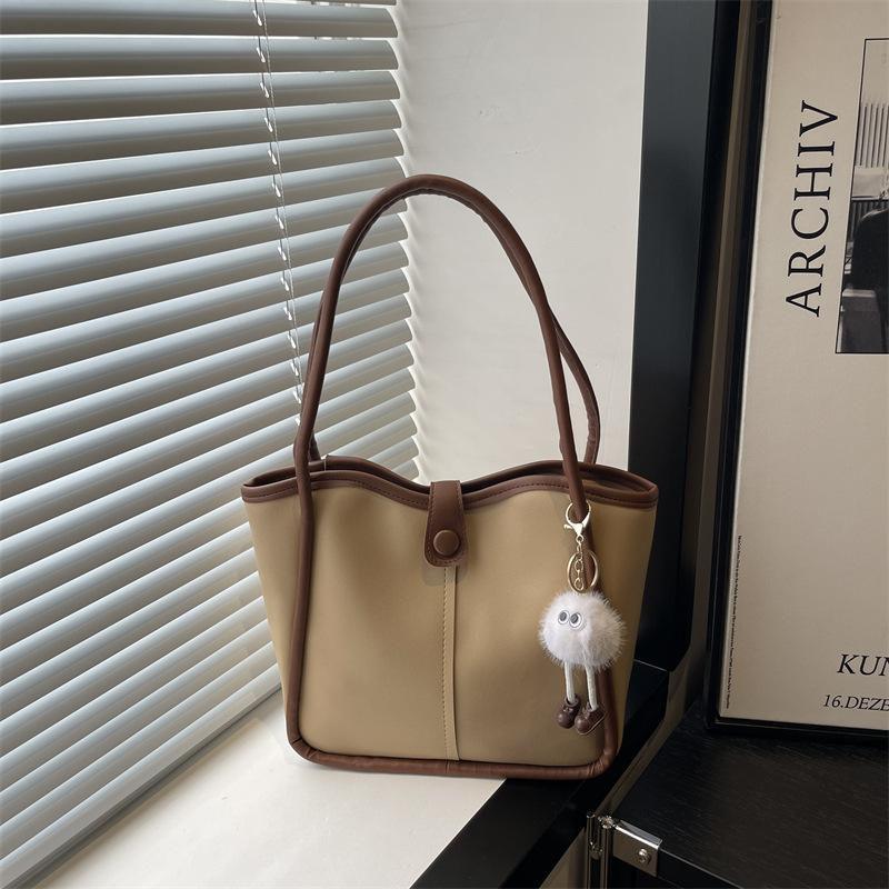 Borsa tote di grande capacità, elegante e casual, adatta sia per uscite informali che per il tragitto casa-lavoro, borsa a spalla singola