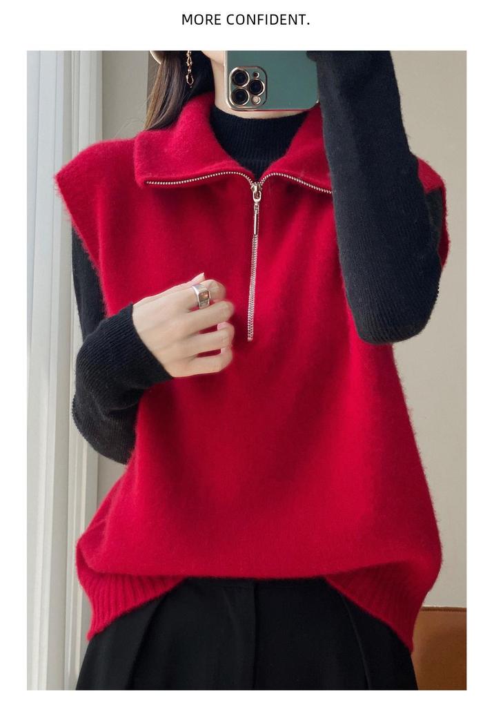 Women's Double-Layer Stand Collar Wool Vest: Sleeveless, Knit, Casual, and Versatile for Layering.