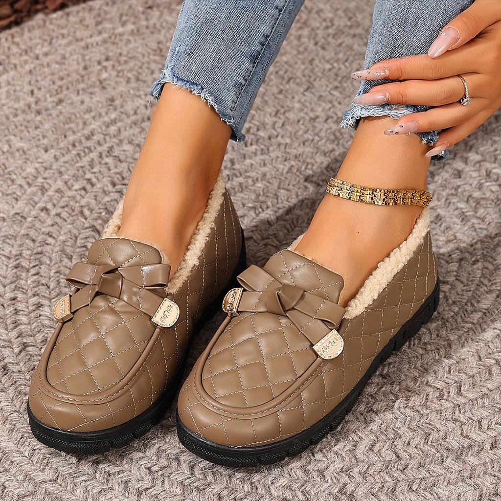 Women's Quilted Faux Leather Loafers with Golden Buckle and Faux Fur Lining