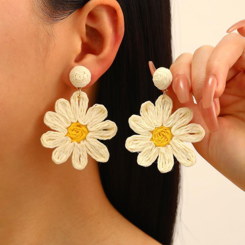 Summer Flower Starfish Dangle Earrings Women Handmade Raffia Dopamine Vacation Style Exaggerated Boho Beach Accessories