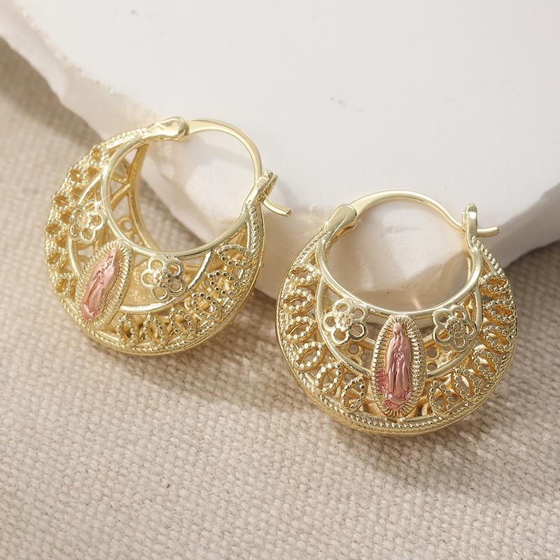 Vintage Hand Carved Hollow Flower Textured Hoop Earrings Women's Elegant Exquisite Golden Plated Banquet Festival Jewelry Crafts