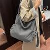 Large-capacity bag women's new autumn and winter versatile shoulder messenger bag casual commuter tote bag
