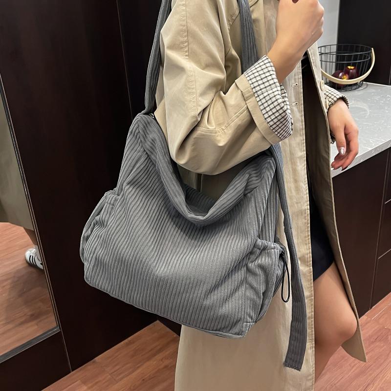 Large-capacity bag women's new autumn and winter versatile shoulder messenger bag casual commuter tote bag