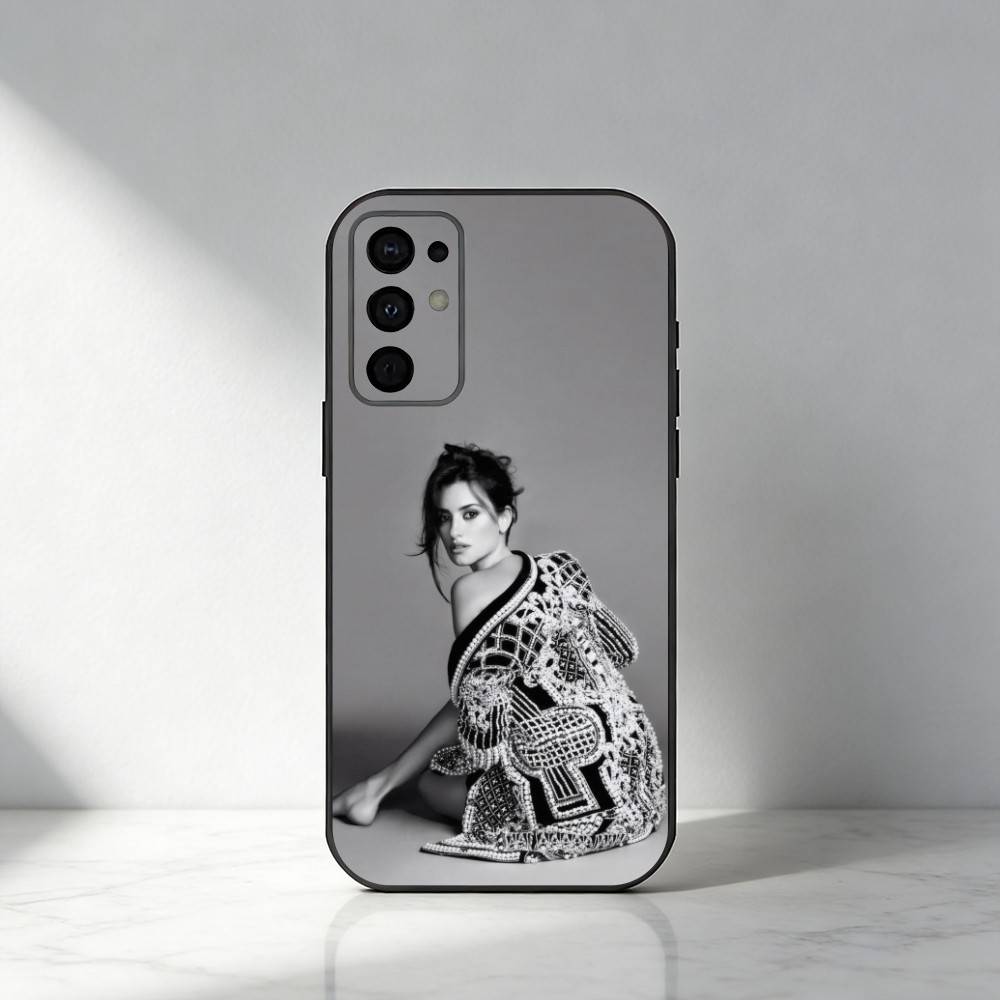 90S Beauty P-Penelope C-Cruz Sanchez Phone Case For Samsung S25,S24,S21,S22,S23,S20,Ultra,S26,Plus,Fe,Note,5G Black Cover
