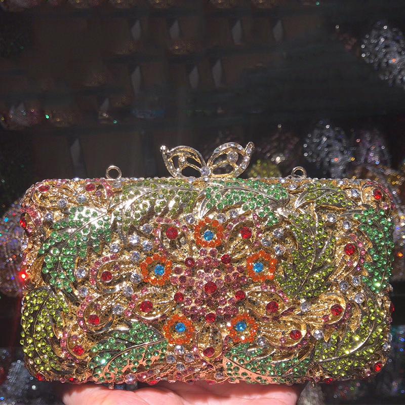 

Diamond Women Evening Purses Clutch Floral Clutches Girls Crystal Party Clutch Bags For Wedding Prom Lady Rhinestone Handbags 18cmX12cmX6cm