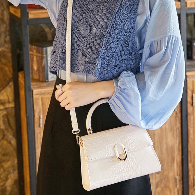 Bag Women's New Messenger Bag Portable Small Square Bag Temperament Versatile Hand Bag Single Shoulder Crocodile Pattern Bag