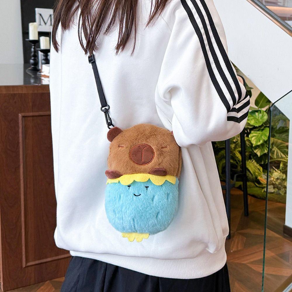 Large Capacity Capybara Plush Shoulder Bag Cartoon Capybara Handbag Unisex Capybara Handbag