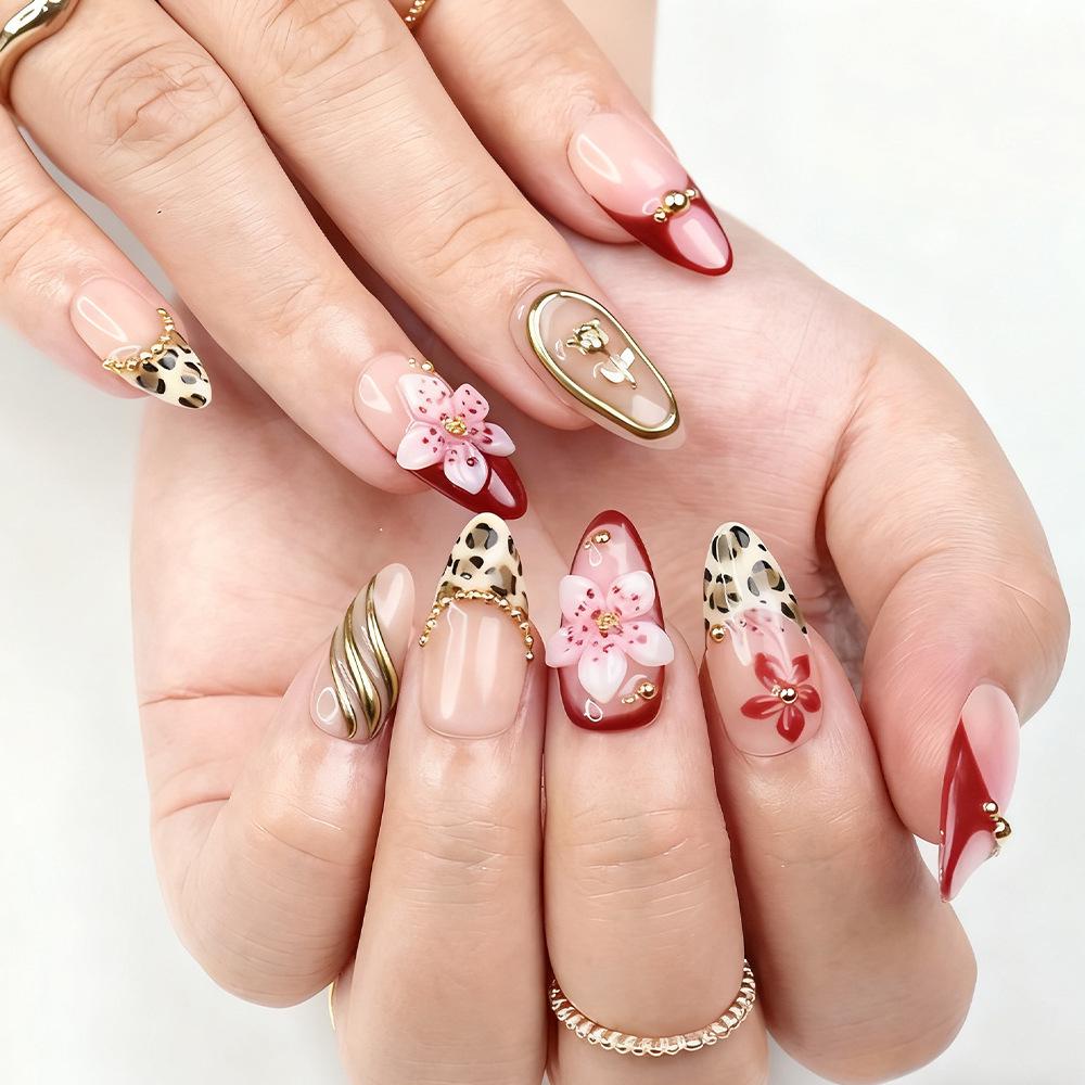 3D Gold-Tone Floral Drip Nail Set - 24 Detachable Pieces