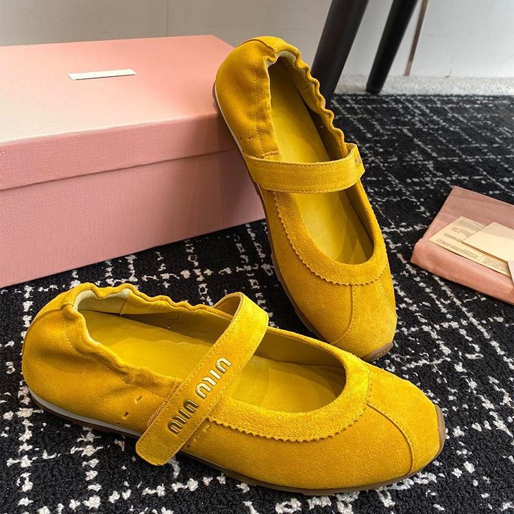 

Cowhide version~ miu s niche leather Velcro single shoes women s flat bottom shallow mouth German training shoes casual sports ballet shoes 35