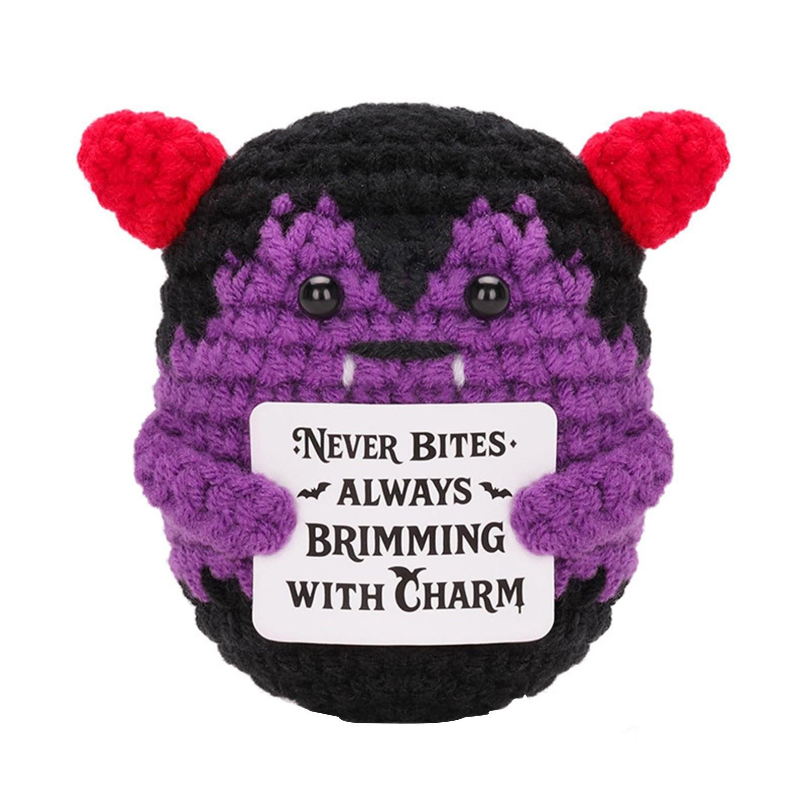 

Вязаные крючком мопсы активно представляют шерстяные куклы в качестве подарков One Size фиолетовый