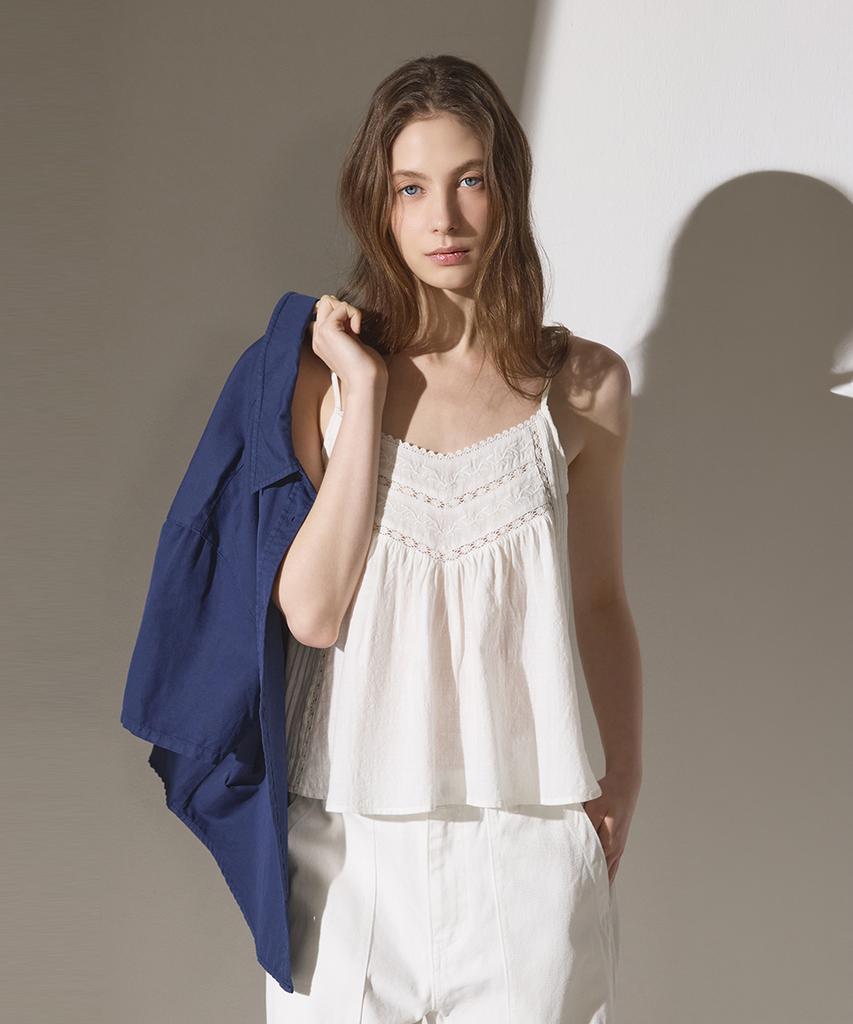 Oteumilkape Pintuck Lace Sleeveless Top - Ivory