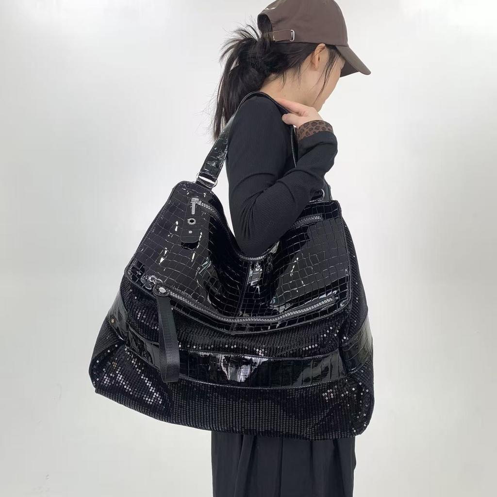Street Dark Ladies Sequined Shoulder Bag Large Capacity Splicing Zipper Crossbody Handbag