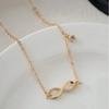 Fashion Figure 8 Pendant Necklace Female Simple Collarbone Chain Jewelry